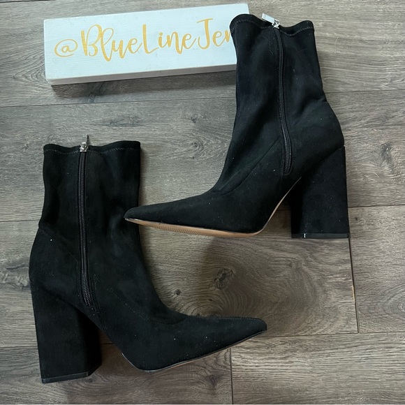 Marc Fisher Larry Pointed Toe Sock Booties NWOT - Picture 2 of 7